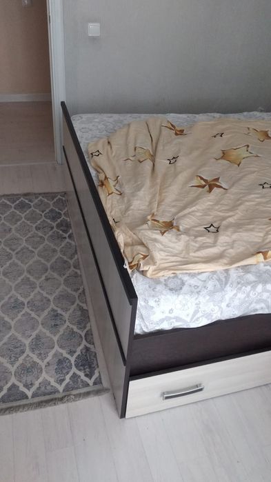 Продам спальни гарнитур.