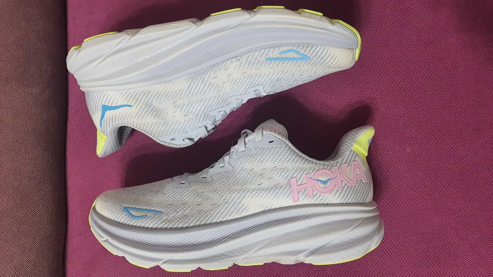 Adidasi alergare HOKA Clifton 9 marimea 41 1/2