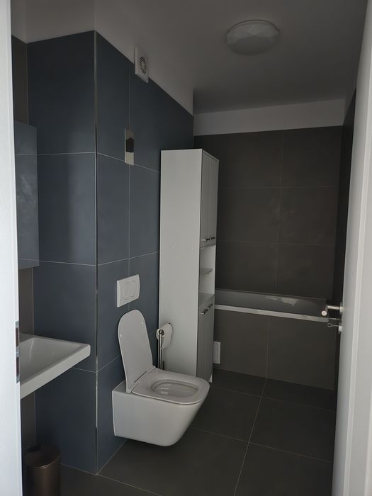 Inchiriez apartament in X City Tower