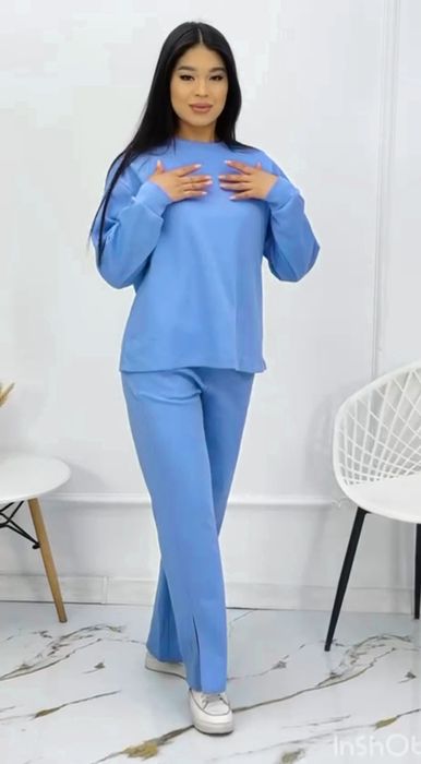 Продам спортивные костюмы