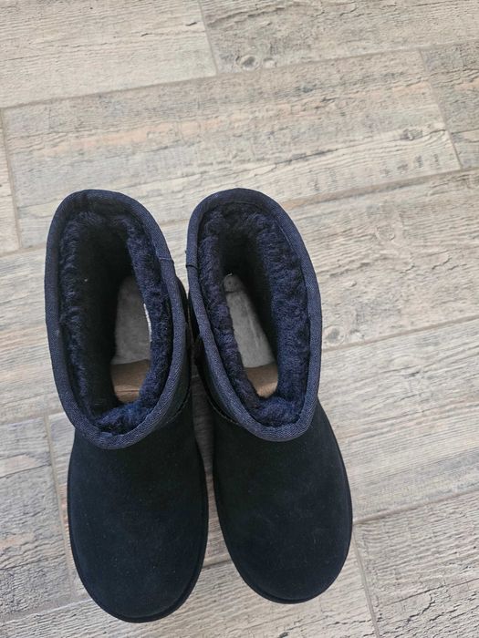 UGG ботуши, номер 40, нови