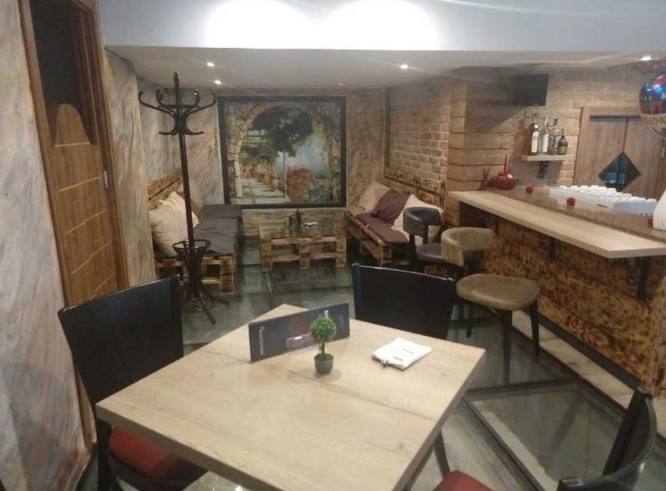 Продавам кокетно кафене 91 м2 в топ център гр. Варна