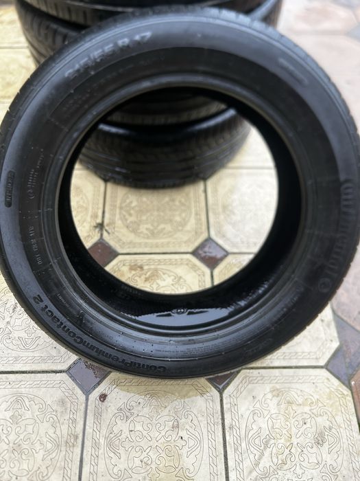 Шины Continental 215/55 R17 — отличное состояние