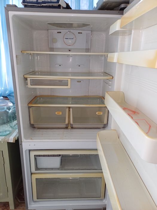 Холодильник Samsung бу