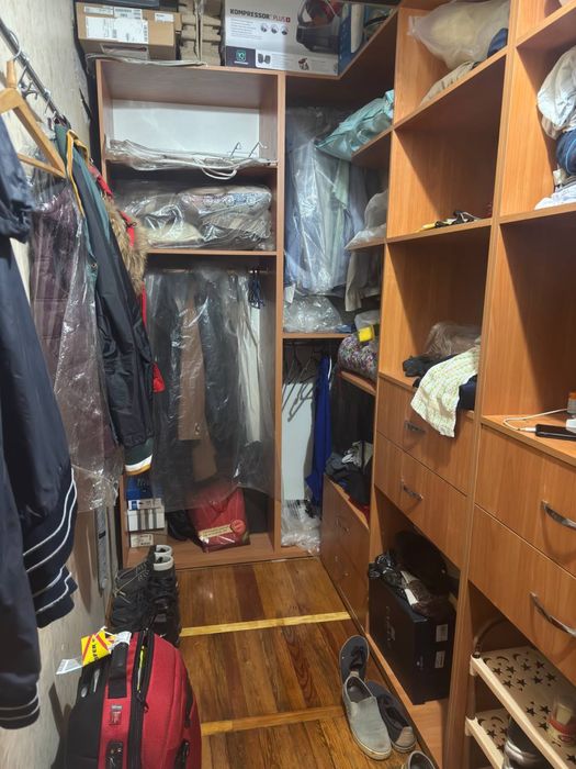 Ипотека. Чиланзар 2, квартира 2-комнатная , балкон 2*6+гараж.торг есть