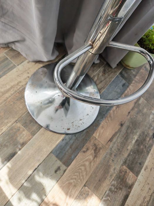 Бар столове втора употреба