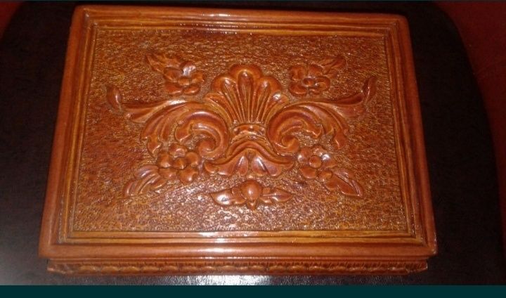 Cutie bijuterii lemn