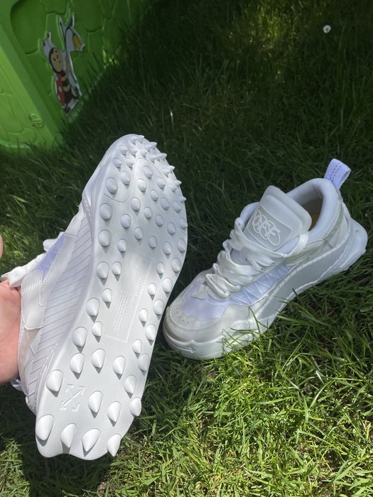 OFF-WHITE odsy 1000