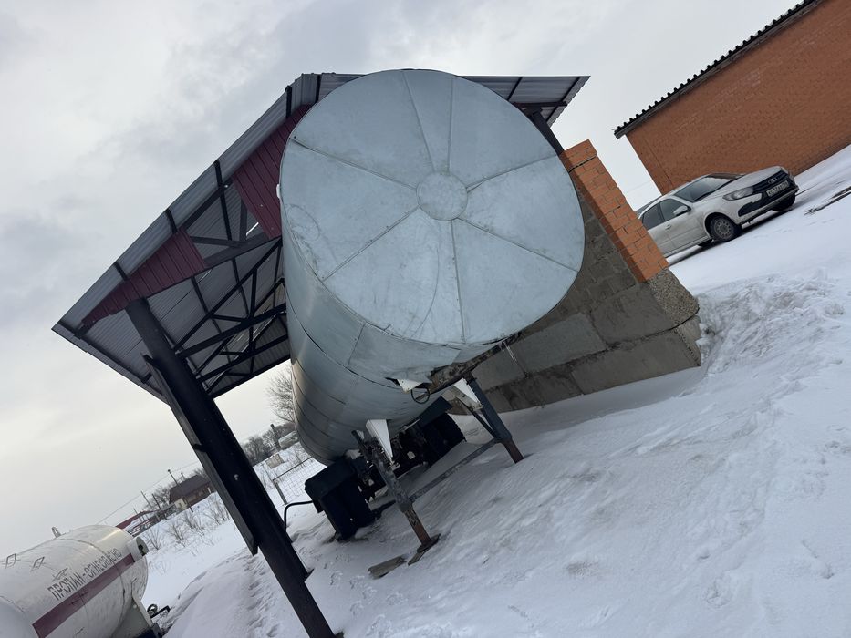 Газовоз полуприцеп 14 м3