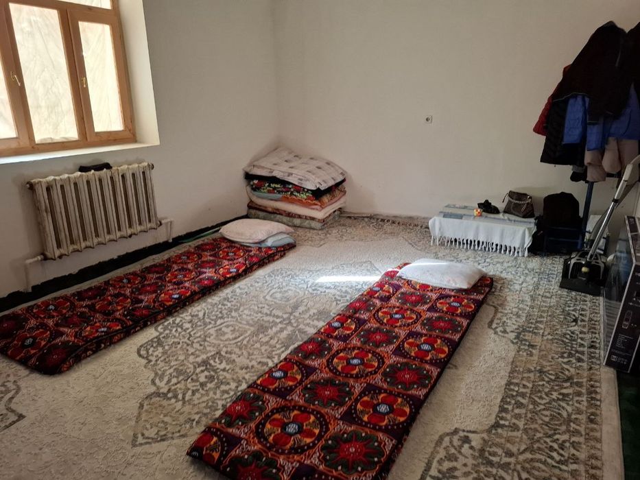 Srochna uchastka sotiladi