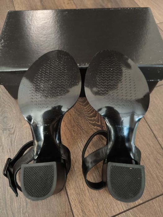 Дамски сандали с ток Galdini