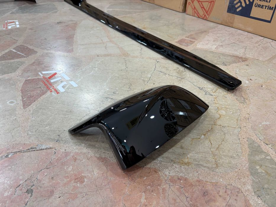 Aero Kit - BMW G05 2019+ MTech  Lip fata + Difuzor Spate + Lip Prag