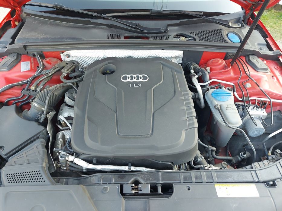 Vând Audi A4 combi