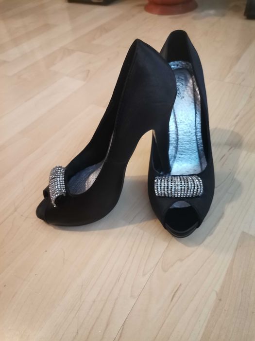 Официални дамски обувки