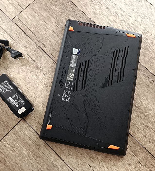 Asus ROG STRIX Intel® Core™ i7-7700HQ GTX 1050