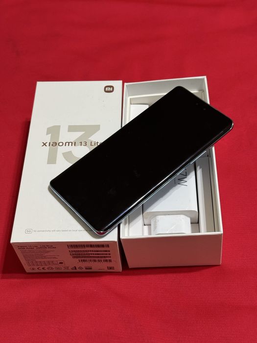 Xiaomi 13 lite 256 gb Ram 8 5G
