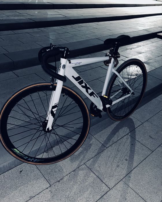 Продам фикс jixf хорошом состаяния