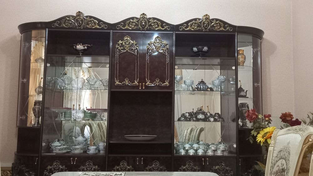 Мебель для гостиной, стенка