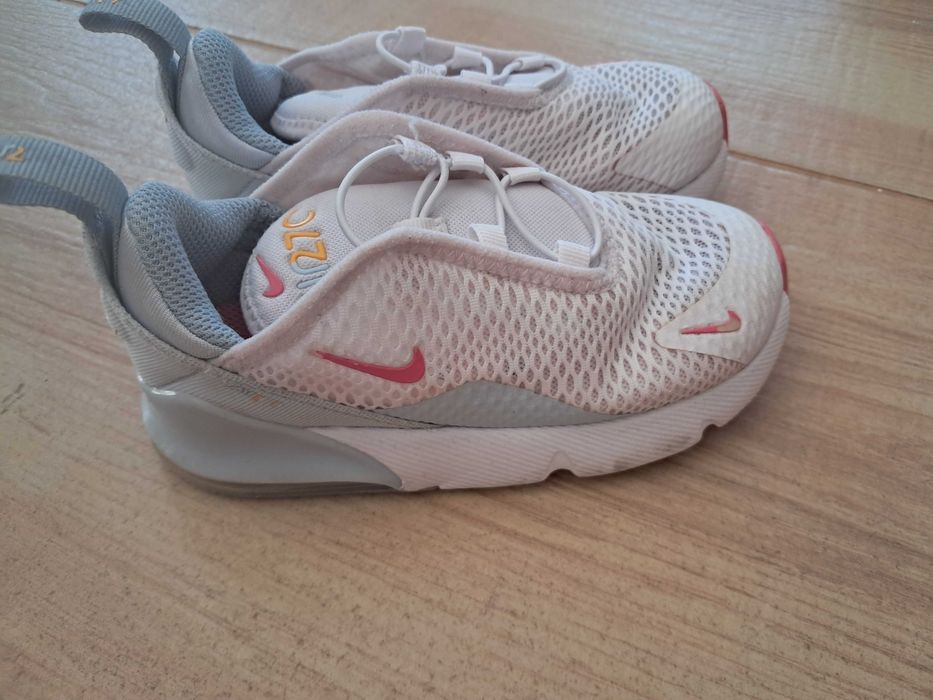 Детски маратонки Nike.