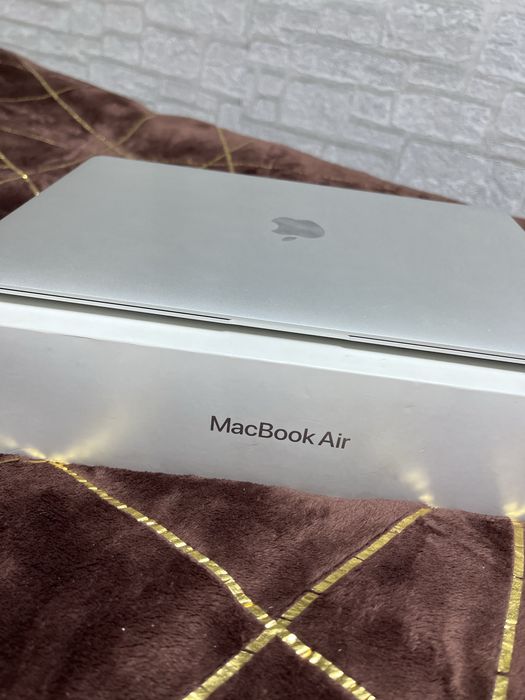 Apple Macbook Air13