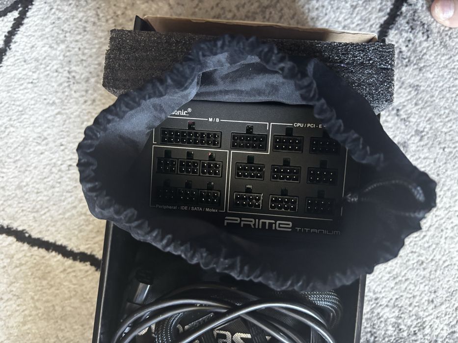 Sursa Seasonic 1000W Modulara