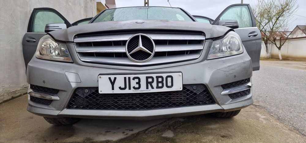 Bara fata Mercedes w204 AMG facelift  Mercedes c class AMG