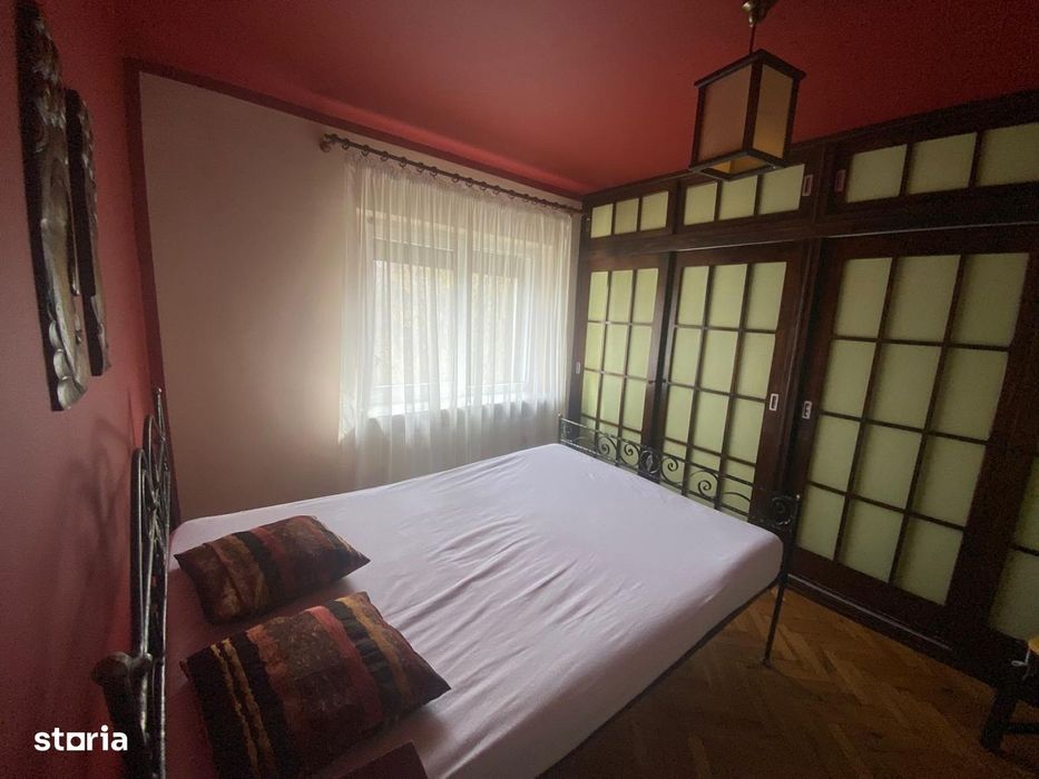Închiriez apartament 2 camere in Piata Centrala