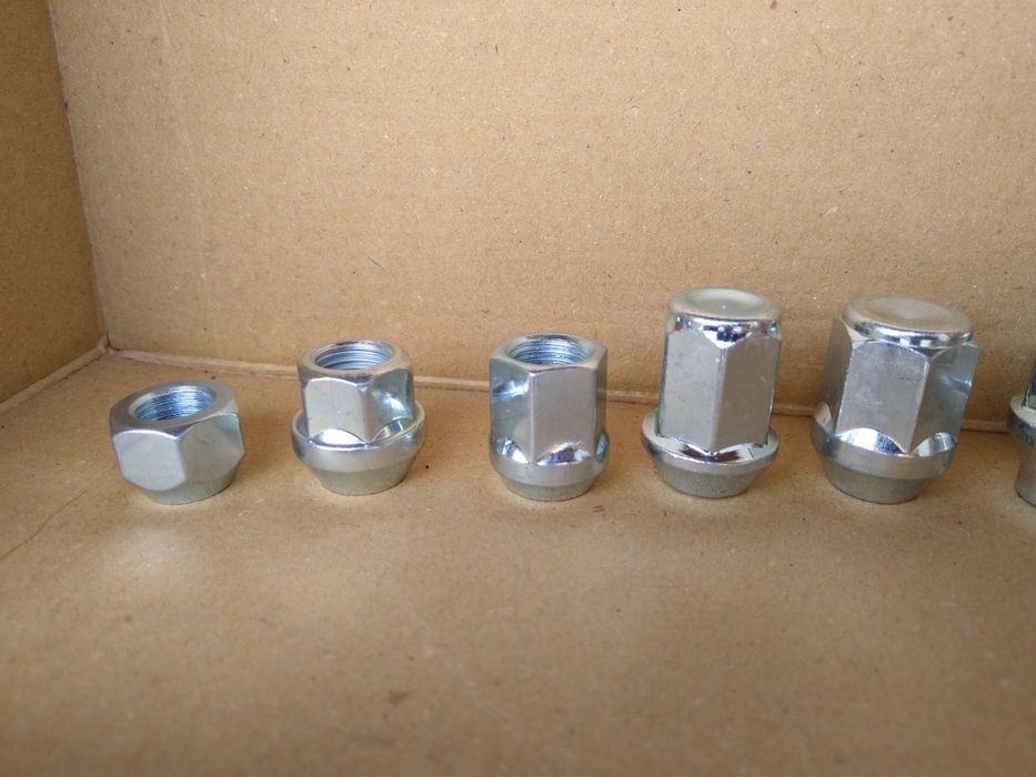 Piulite  M14 x 1.5 Toyota Opel Jeep Ford Edge etc