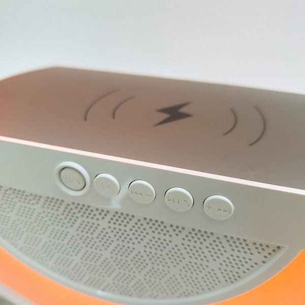 Подарок универсальный Светильник смарт беспроводная зарядка.