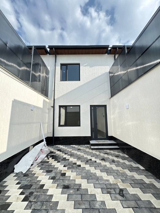 Sergeli xonobod xontepa mahalla 1.2 sotix 4 xona+holl srochno