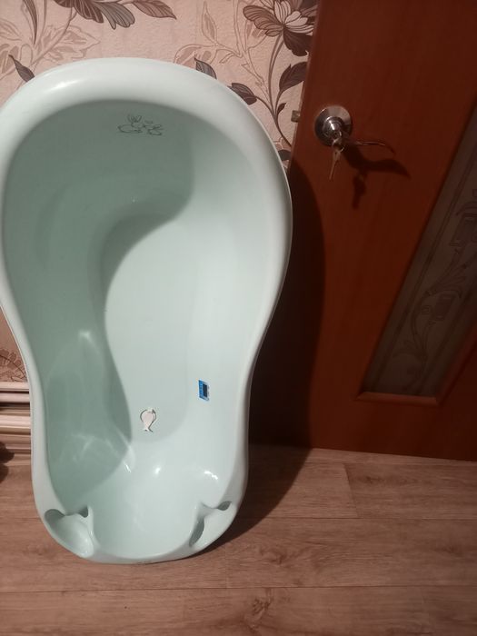 Продам коляску,санки.