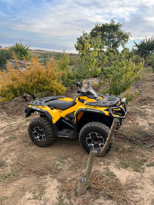 ATV Can am outlander 650cc XT