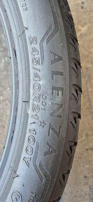 4 anvelope vara runflat Bridgestone 245/40/21.Pretul este pe bucata.
