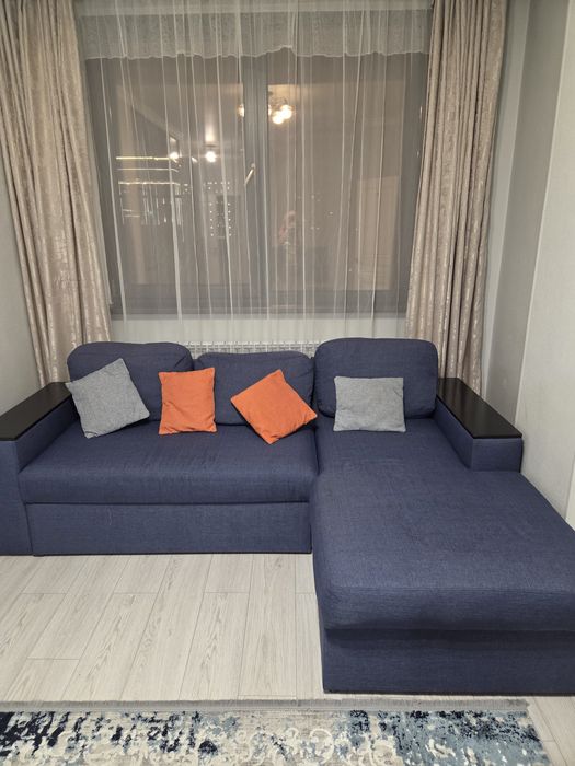 Продам диван угл