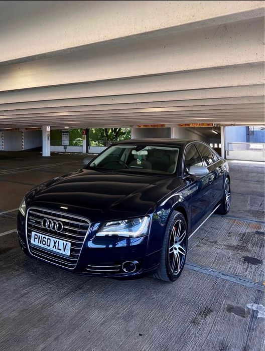 AUDI A8 2011