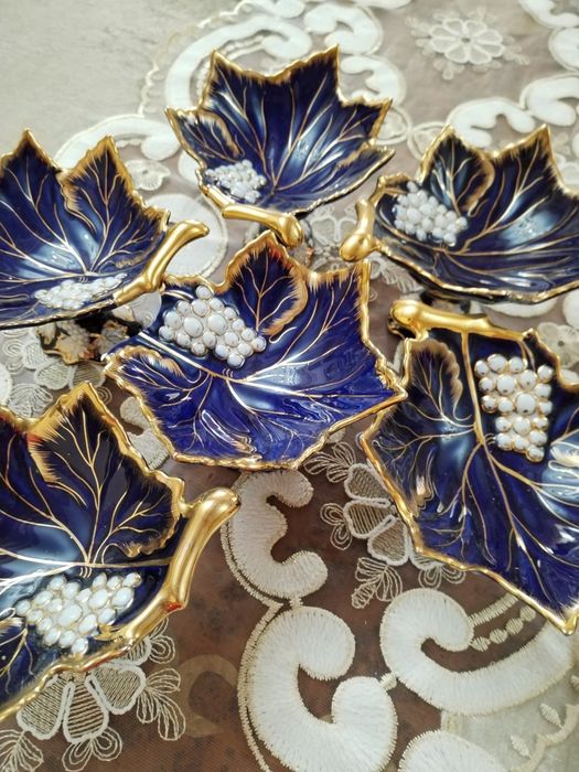 Meva idishlari sotiladi