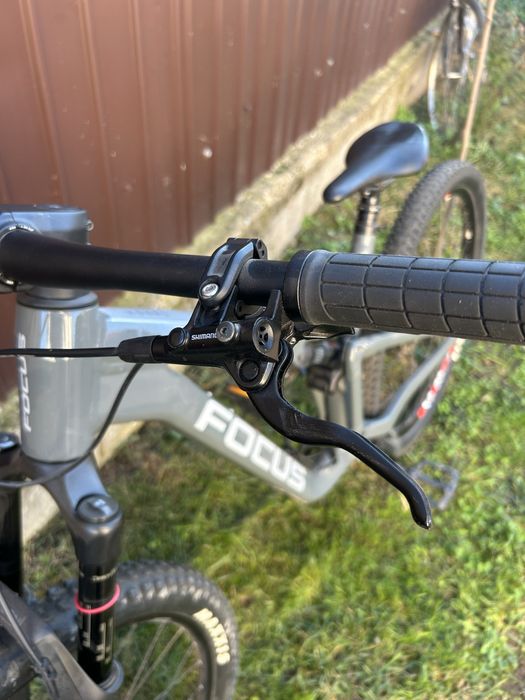 Bicicleta focus thron