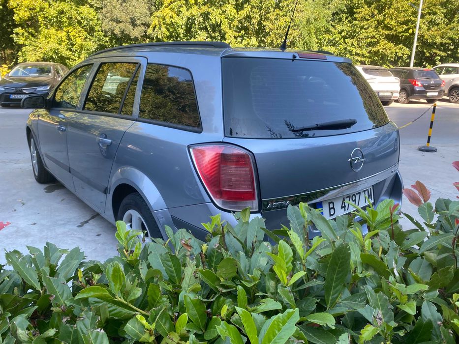 Опел астра Opel Astra 1.6 комби продавам