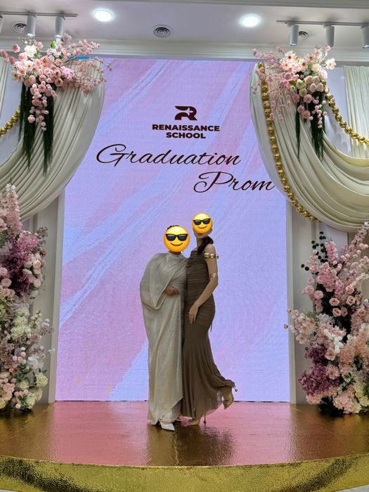 Продам 2 вечерних платья