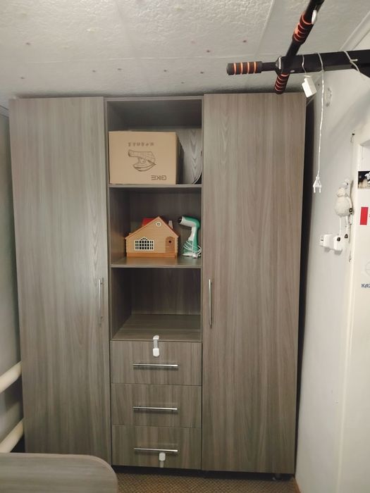 Шкаф в отличном состоянии