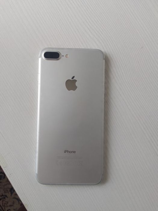 Продам или Обменяю Айфон 7+