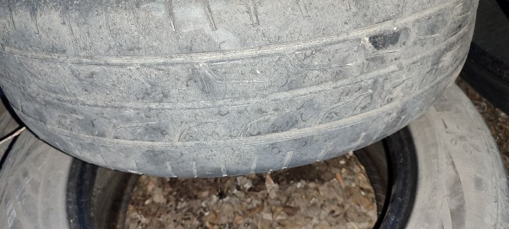 Отдам резину летнию