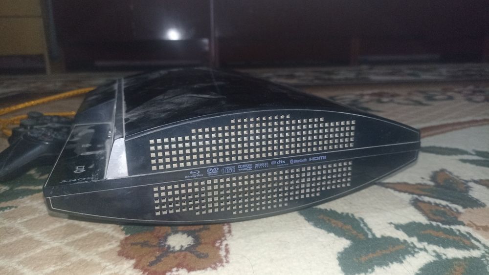 Playstation 3 2018 olingan holati ideal 3 oy oynab oynal qoyilgan