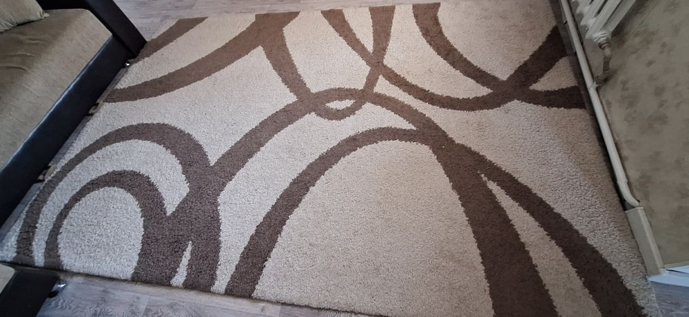 Продам ковер -травку