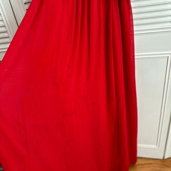 Яркий сарафан Mango на лето