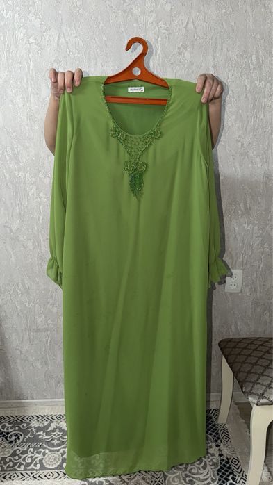 Платья на той, одевались только один раз