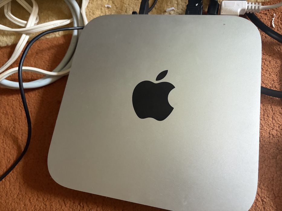 Mac mini 2014 2.8 ghz ssd 512 gb hard 1 tera