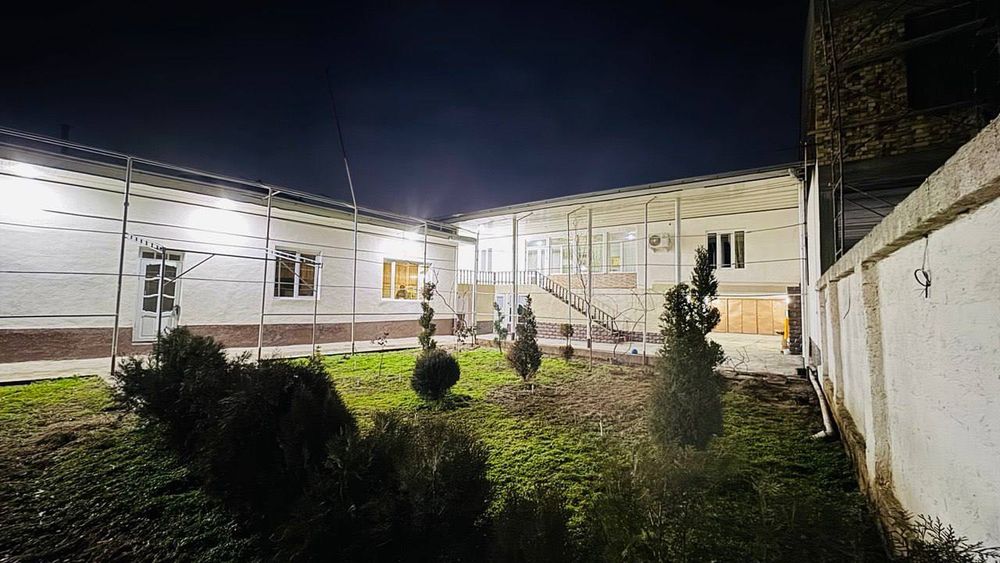 Uy sotiladi Zangi ota Erkin mahalla