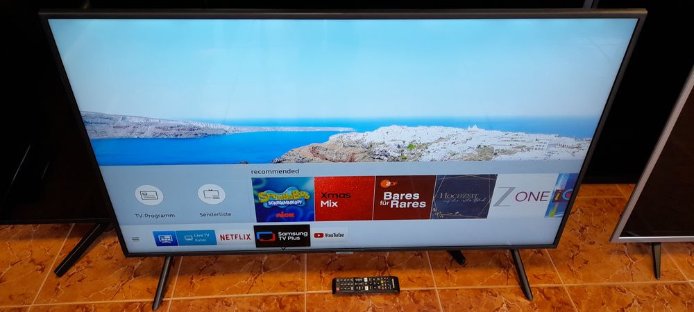 Samsung UE49NU7179 125 cm 49 Inch 4K UHD Smart TV