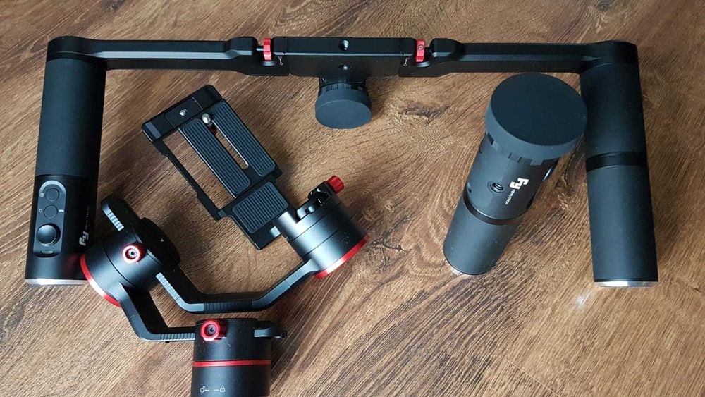 Feiyu Tech A2000 Gimbal Dual Grip - stabilizare pe 3 axe pentru DSLR